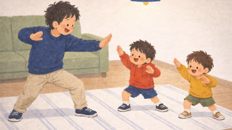 ninja-family-play-living-room 家庭でできる忍者ごっこを楽しむ親子の様子